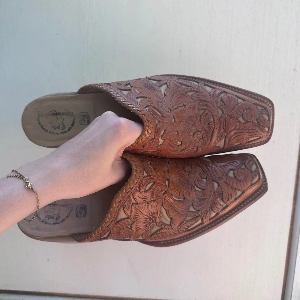 Carrie Cameron Art Leather Mules Tan Brown Tooled Floral Square Toe Mens 11D